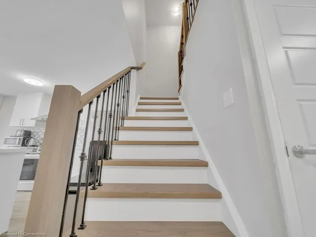 Additional image 15 of 8 Pony Way