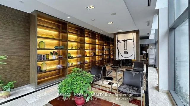 Additional image 18 of 38 Grenville St Unit 3001