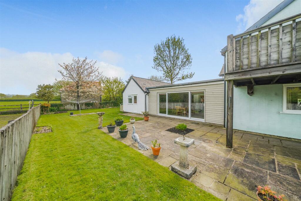 Additional image 19 of Swainsford, Mere, Warminster