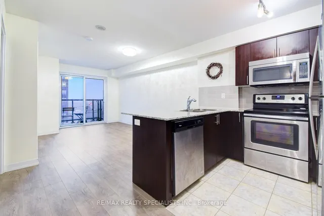 Additional image 9 of 1410 Dupont St Unit 908