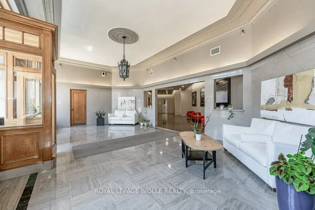 Additional image 11 of 404 King St Unit 217