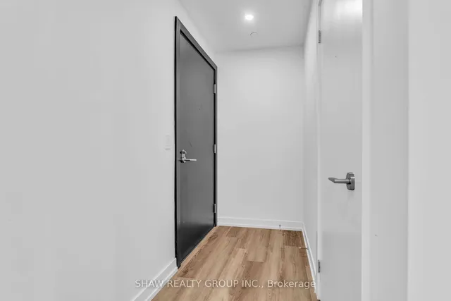 Additional image 5 of 15 Wellington St Unit 1906
