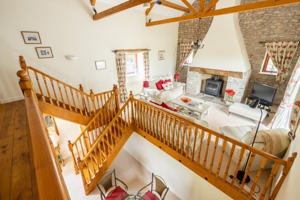 Additional image 4 of Pilton