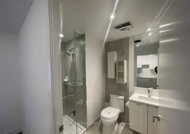 Additional image 6 of 195 Redpath Ave Unit 702