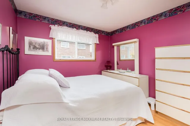 Additional image 19 of 44 Flagstick Crt