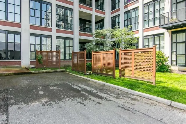 Additional image 38 of 404 King St Unit 117