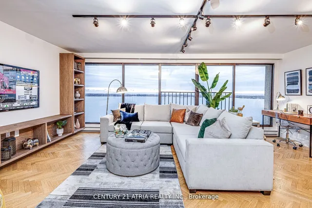 Additional image 6 of 65 Harbour Sq Unit 1401