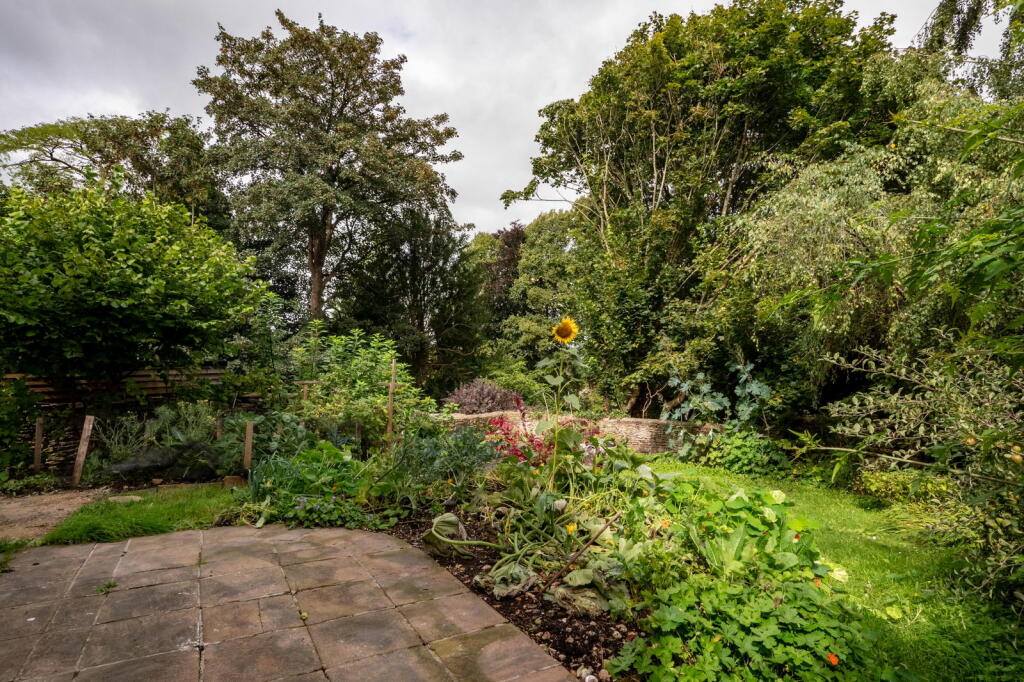 Additional image 3 of Vicarage Street, Frome, BA11 1PX