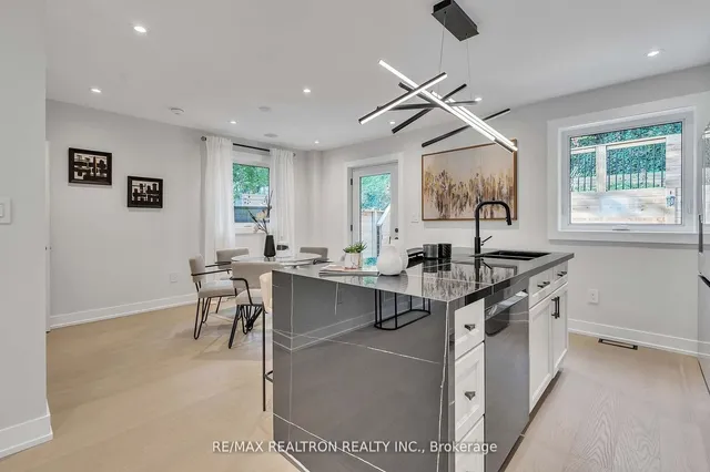 Additional image 11 of 254 Hastings Ave