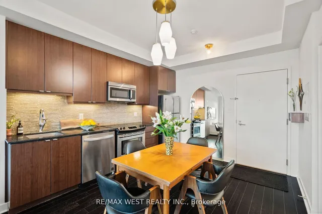 Additional image 4 of 1169 Queen St Unit 506