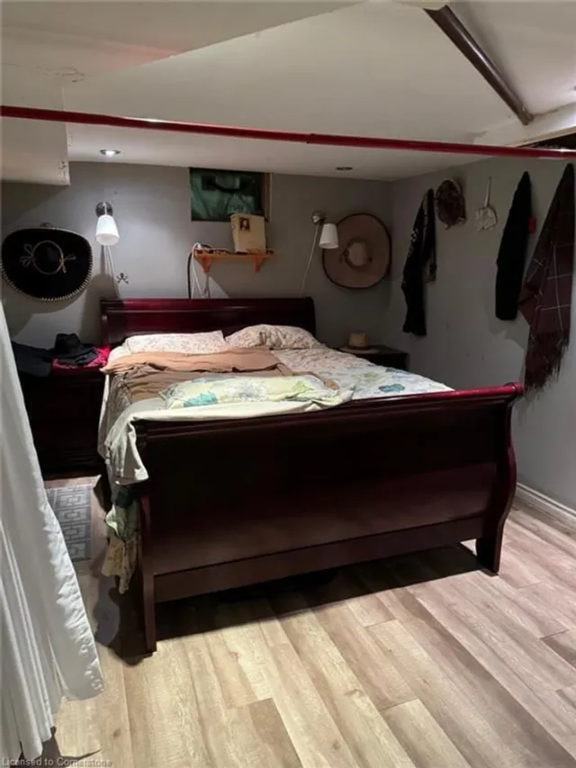 Additional image 8 of 32 Simeon St