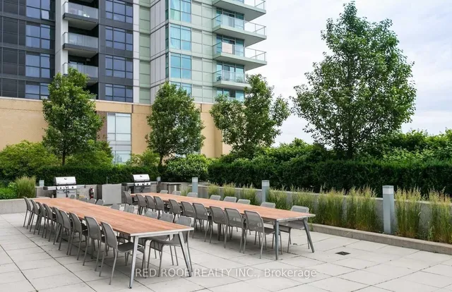 Additional image 21 of 33 Singer Crt Unit 711