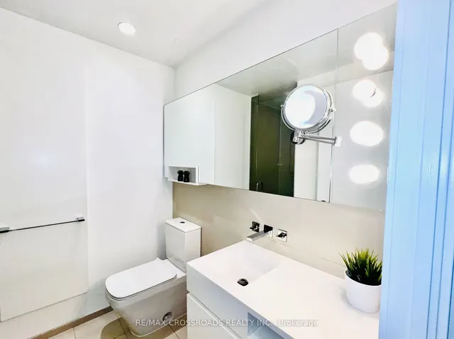 Additional image 9 of 45 Charles St Unit 1805