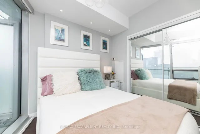 Additional image 20 of 14 York St Unit 5110