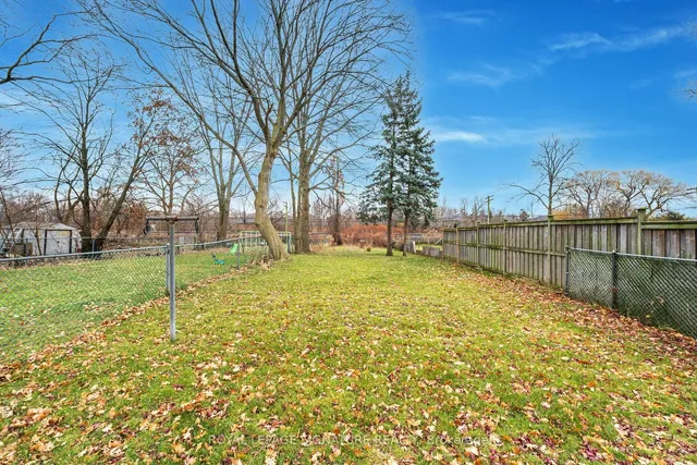 Additional image 31 of 23 Gardentree St