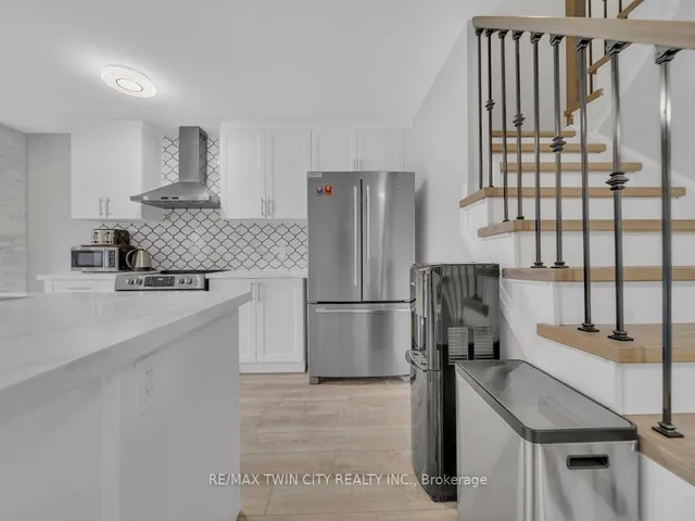 Additional image 10 of 8 Pony Way