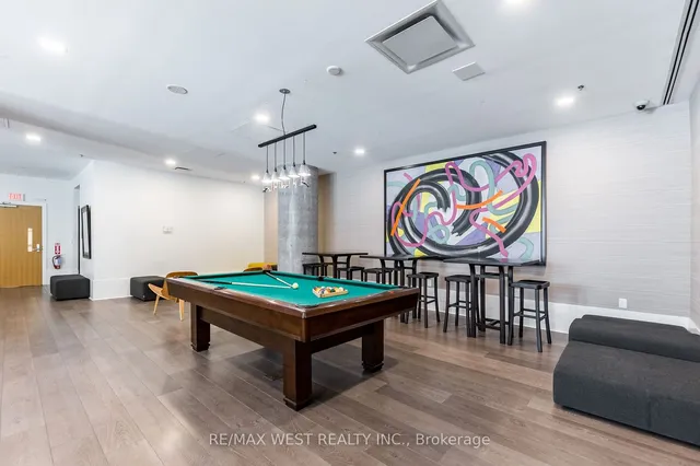 Additional image 25 of 375 King St Unit 807