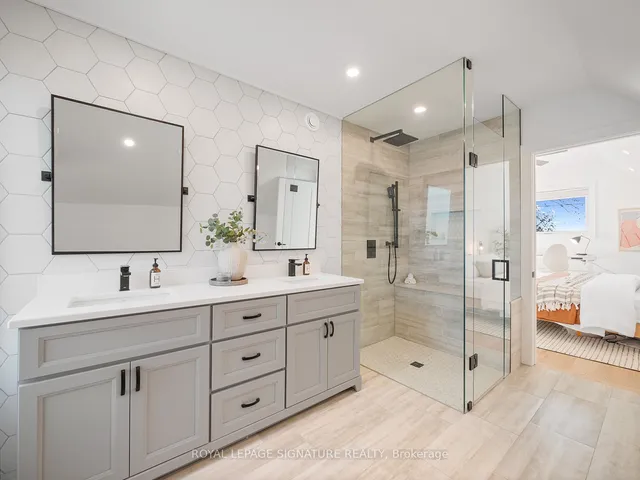 Additional image 33 of 1220 Gerrard St