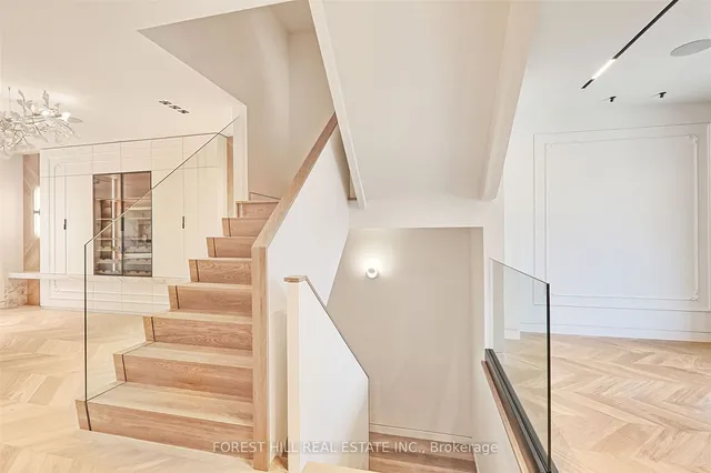 Additional image 8 of 127 Welland Ave