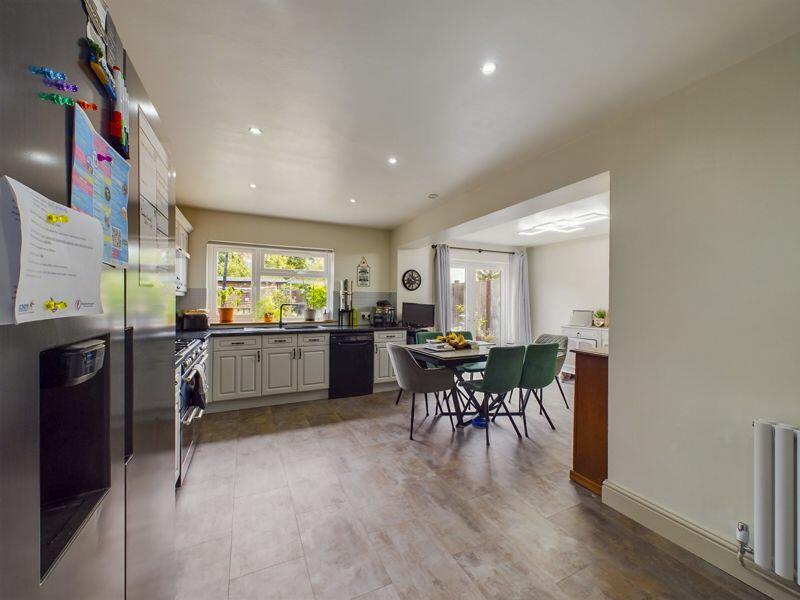 Additional image 5 of 51 Montacute Road, Tintinhull