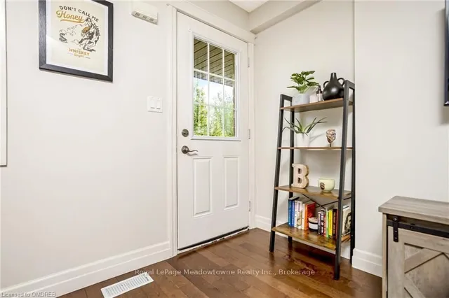 Additional image 6 of 275 OLD HURON Rd Unit 18