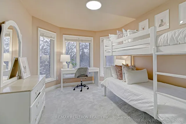 Additional image 22 of 100 Baycrest Ave