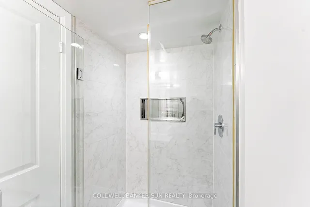 Additional image 25 of 30 Meadowglen Pl Unit 304