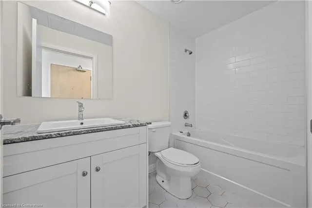 Additional image 32 of 60 Charles St Unit 807