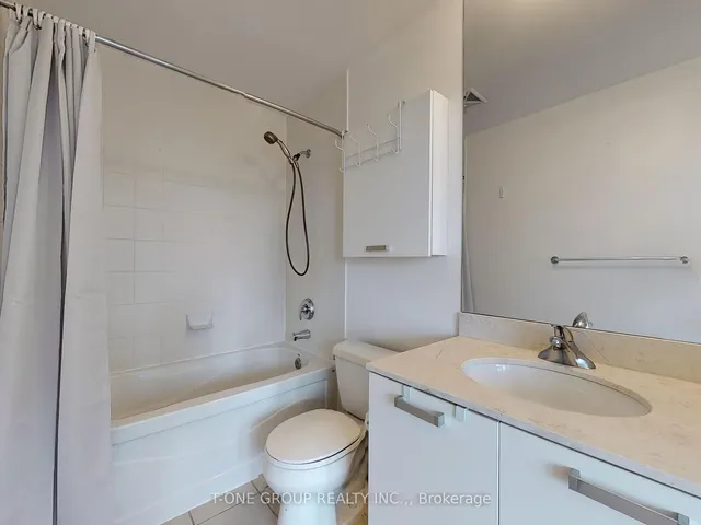 Additional image 19 of 38 Grenville St Unit 2503