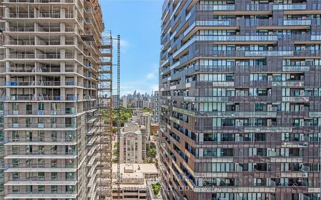 Additional image 11 of 30 Roehampton Ave Unit 2701