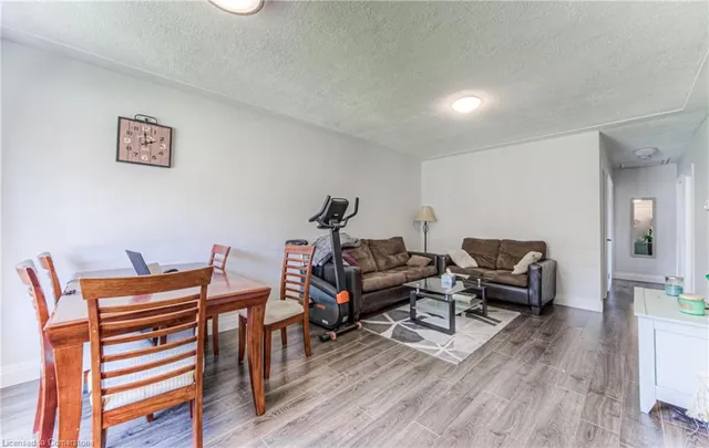 Additional image 3 of 27 Weichel St