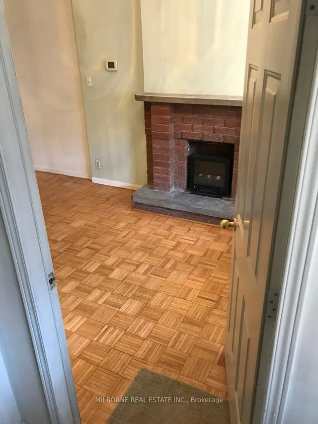 Additional image 18 of 123 Perth Ave