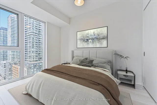 Additional image 8 of 357 King St Unit 1502