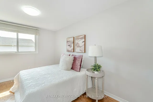 Additional image 29 of 50 Franca Cres