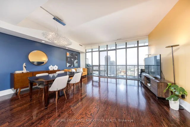 Additional image 8 of 33 Charles St Unit 4404