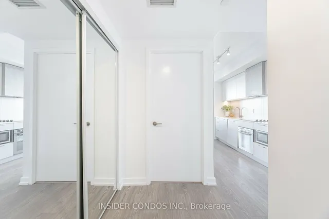 Additional image 7 of 19 Western Battery Rd Unit 3217