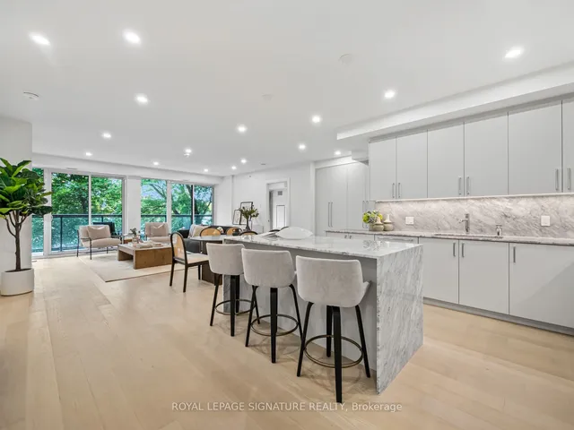 Additional image 5 of 285 Avenue Rd Unit 304