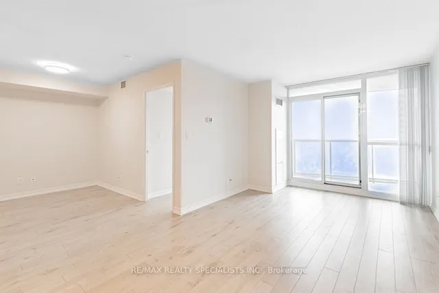 Additional image 11 of 35 Hollywood Ave Unit 1902