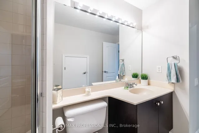 Additional image 13 of 15 Windermere Ave Unit TH101