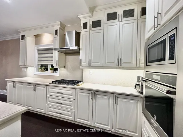 Additional image 14 of 110 Allenby Ave