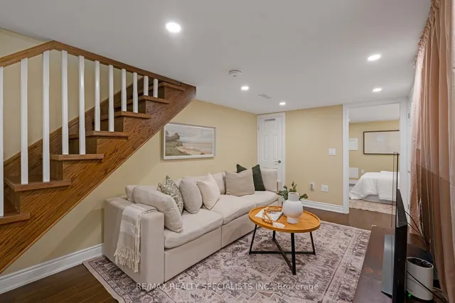 Additional image 17 of 1655 Keele St