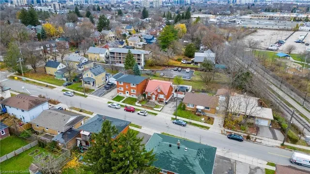 Additional image 33 of 236 Guelph St