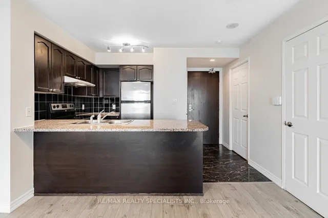 Additional image 7 of 35 Hollywood Ave Unit 1902