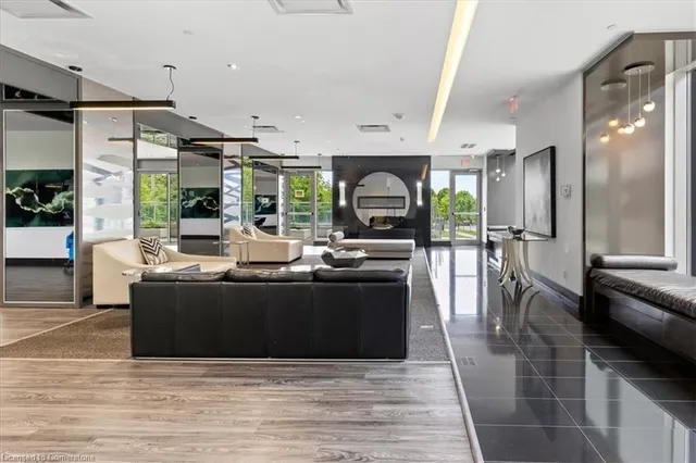 Additional image 26 of 33 Shore Breeze Dr Unit 1105