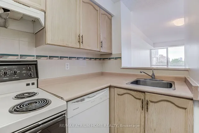 Additional image 15 of 8 Pemberton Ave Unit 511