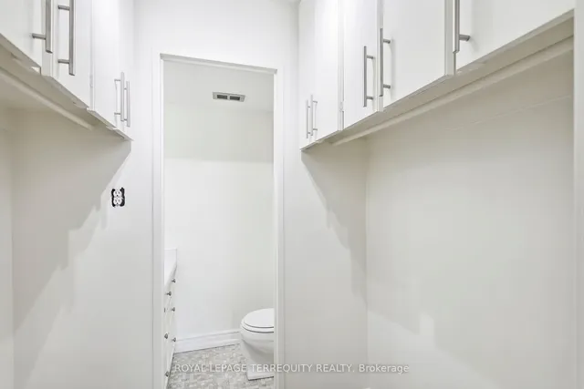 Additional image 19 of 714 The West Mall Unit 909