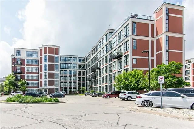 Additional image 8 of 404 King St Unit 117