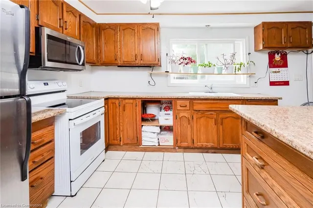 Additional image 6 of 9 Bloomingdale Rd