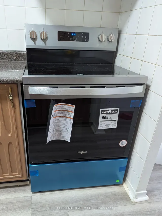 Additional image 34 of 2 Glamorgan Ave Unit 1106