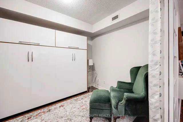 Additional image 10 of 5233 Dundas St Unit 524